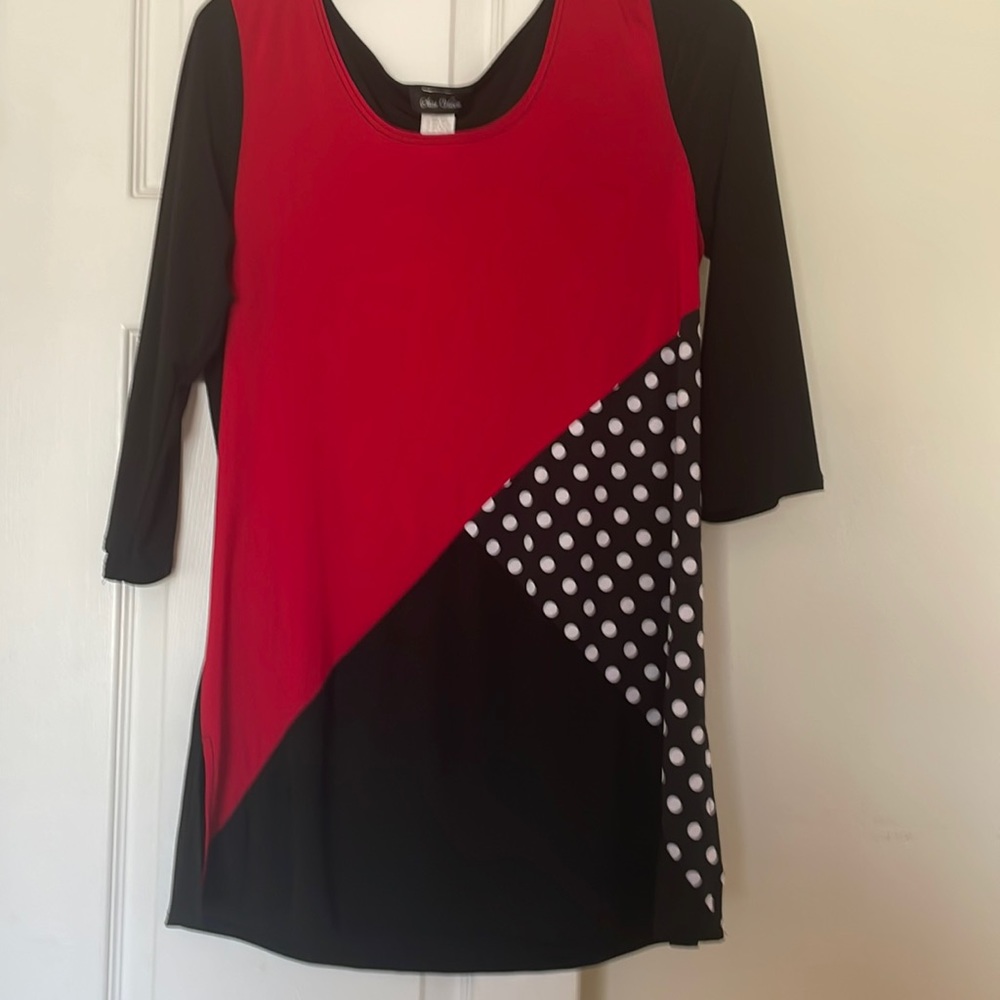 92% polyester 8% spandex